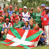 Sófbol – Euskadi juega un torneo en Cuba